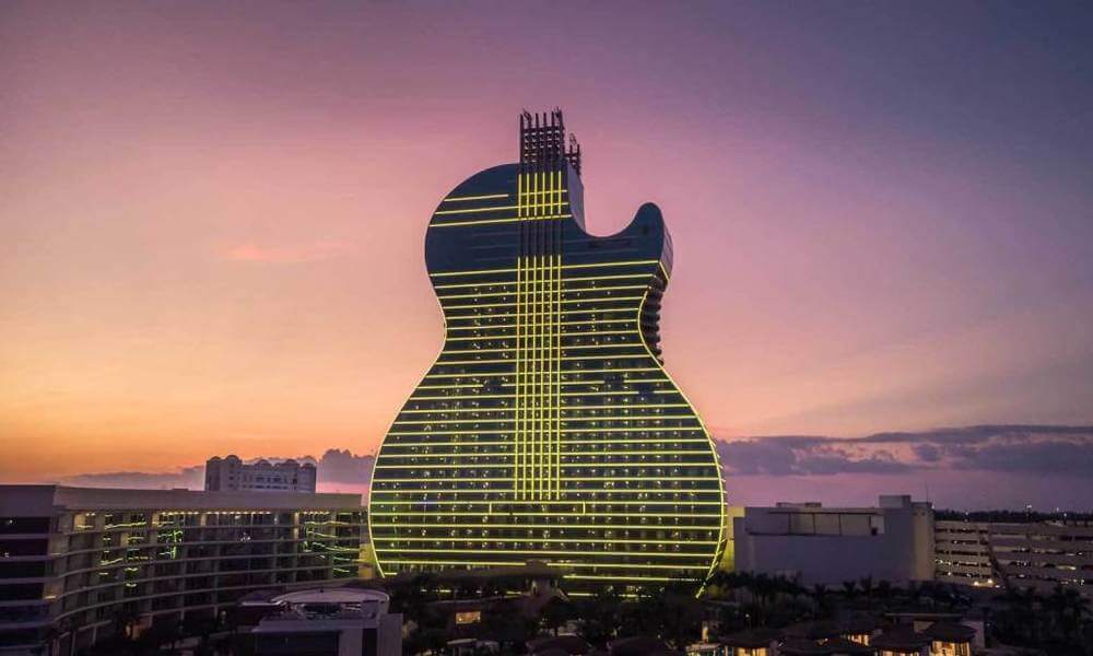 Primer HOTEL en forma de GUITARRA